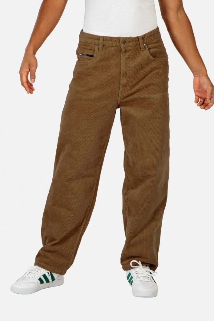 Reell Baggy Braun Cord