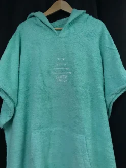 SantoLoco WeLoveBoards Poncho